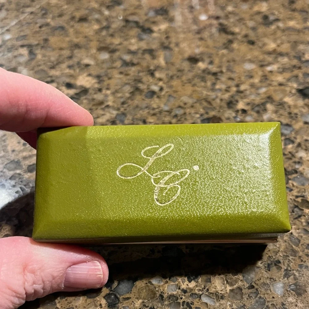 Vintage Lady Coventry Cameo Clip On Earrings - Picture 9 of 11